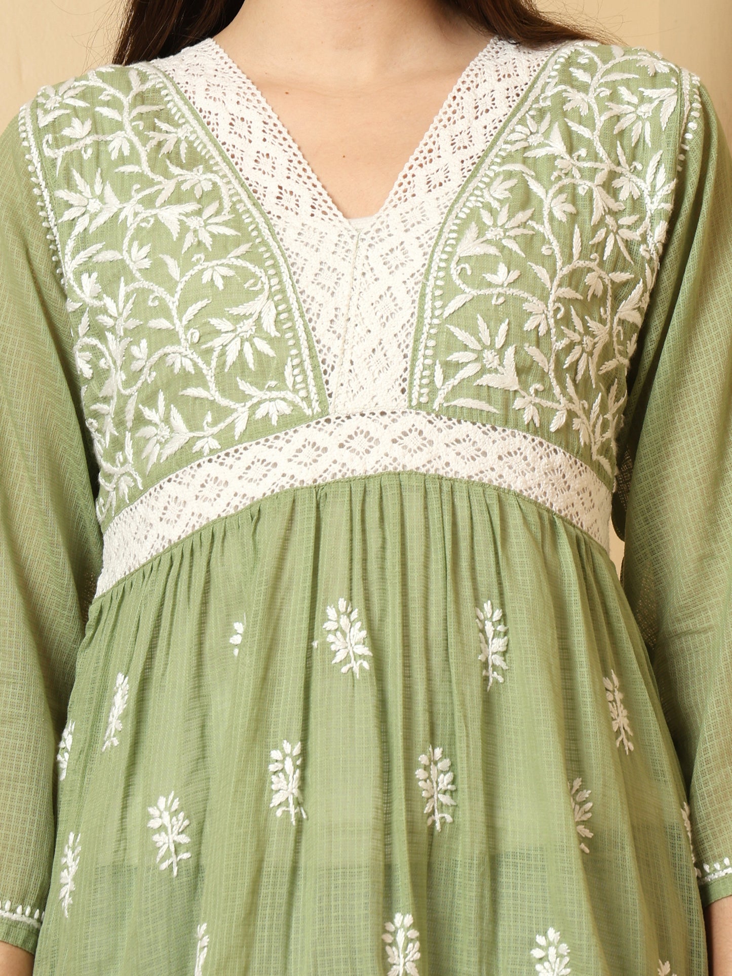 Green Kota Doria Lucknowi Chikankari Short Kurti for Women with Hand Embroidery – Lightweight Ethnic Wear Top