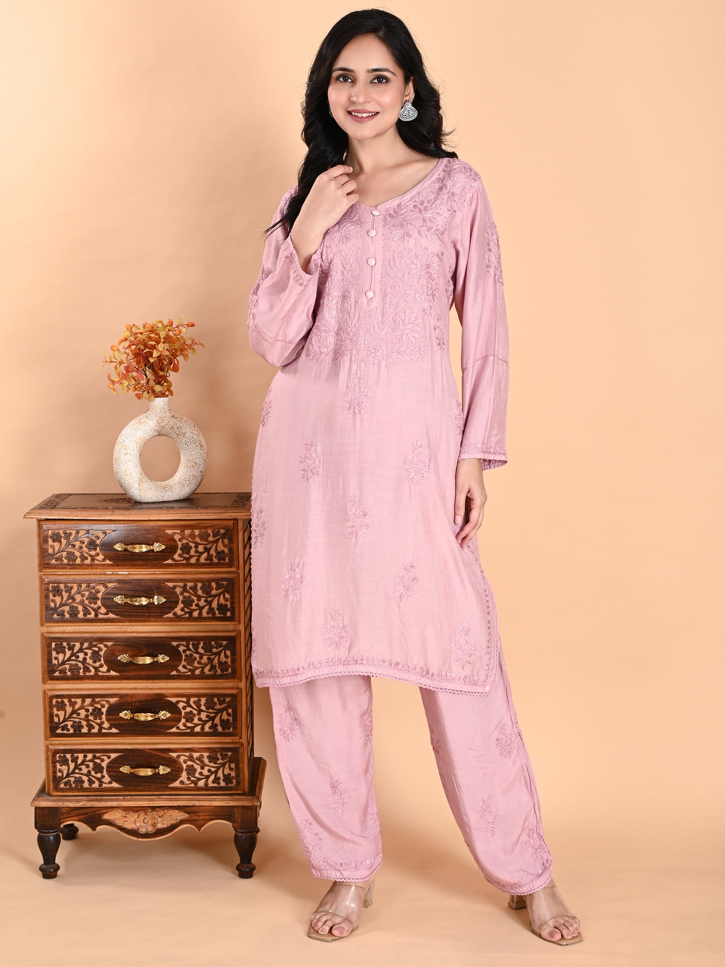 Lavender Muslin Lucknowi Chikankari Short Kurti Set with Pajama for Women with Hand Embroidery – Elegant Daily & Festive Ethnic Wear Set