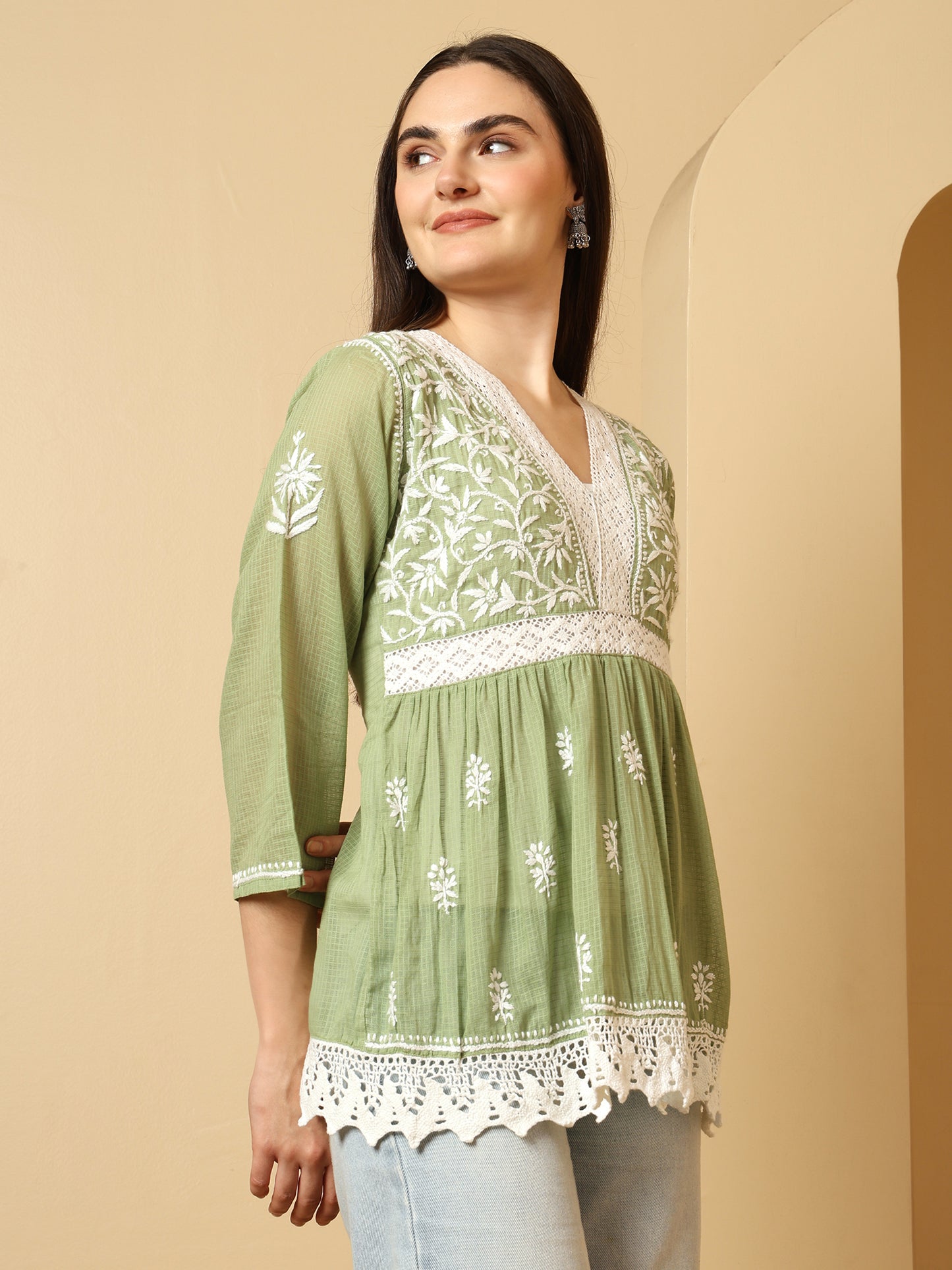Green Kota Doria Lucknowi Chikankari Short Kurti for Women with Hand Embroidery – Lightweight Ethnic Wear Top