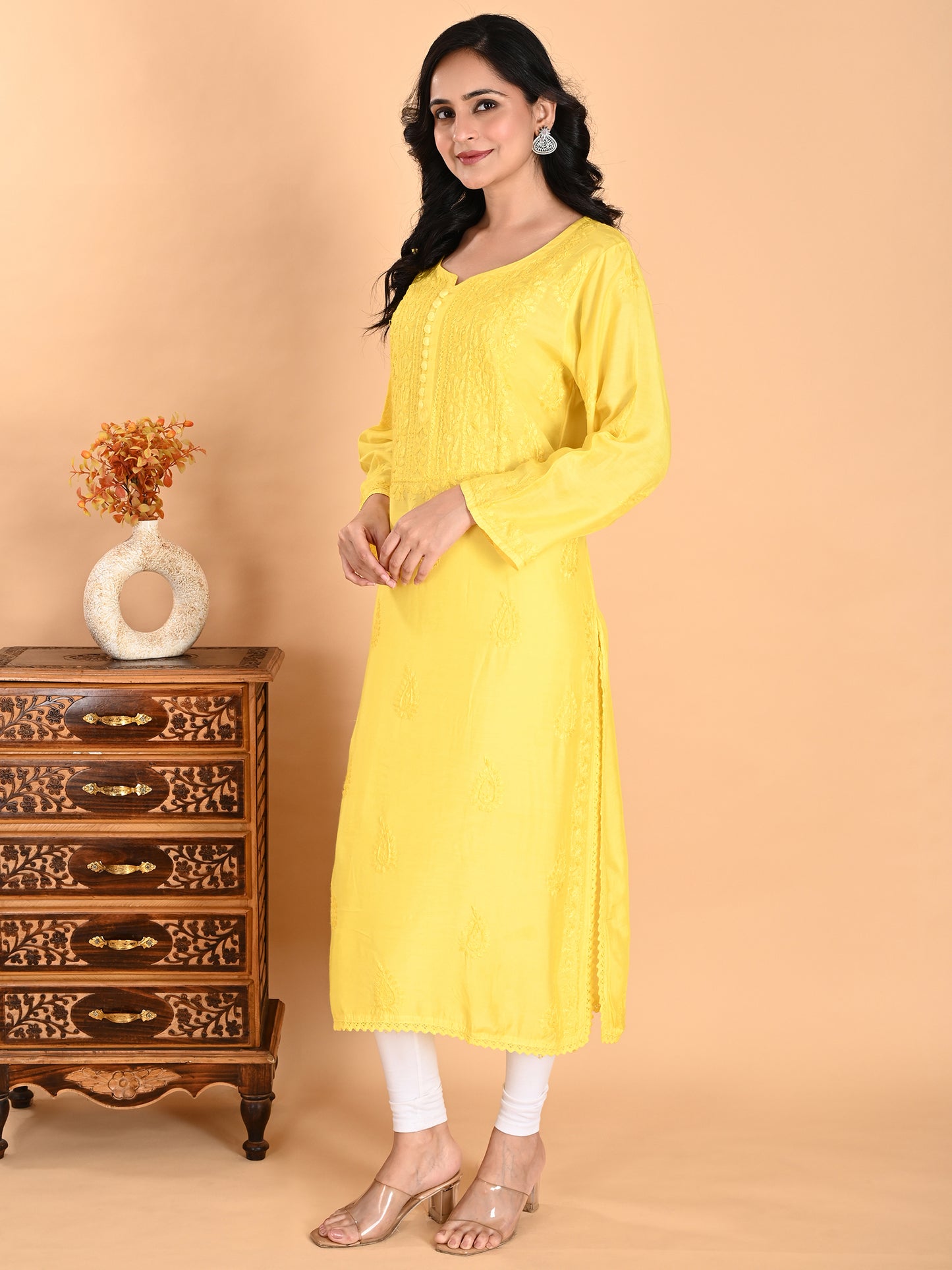 Yellow Muslin Lucknowi Chikankari Long Kurta for Women with Hand Embroidery – Elegant Traditional Ethnic Wear Kurti