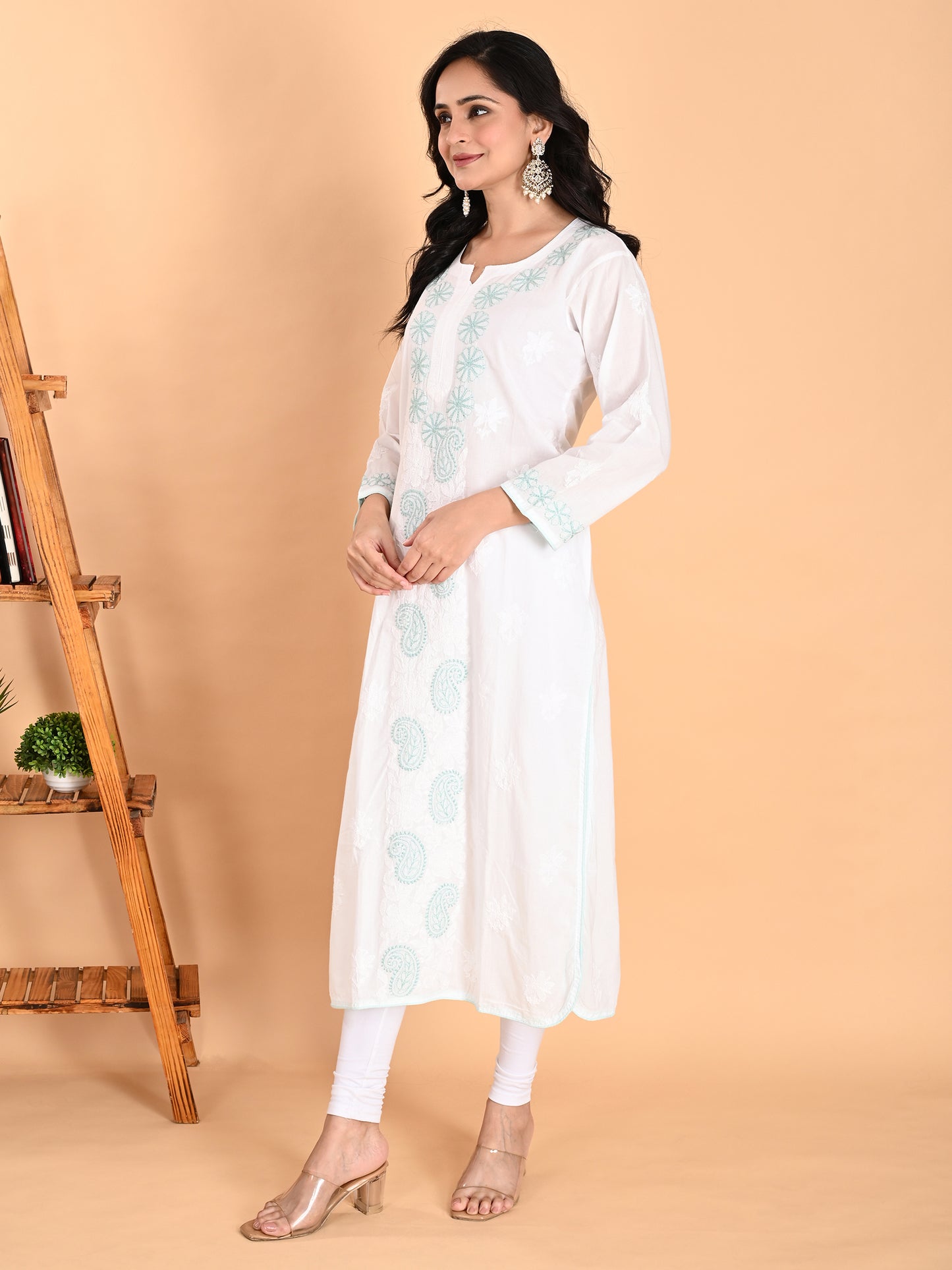 White Mulmul Cotton Lucknowi Chikankari Long Kurta for Women with Sea Green Hand Embroidery – Authentic Ethnic Wear Kurti