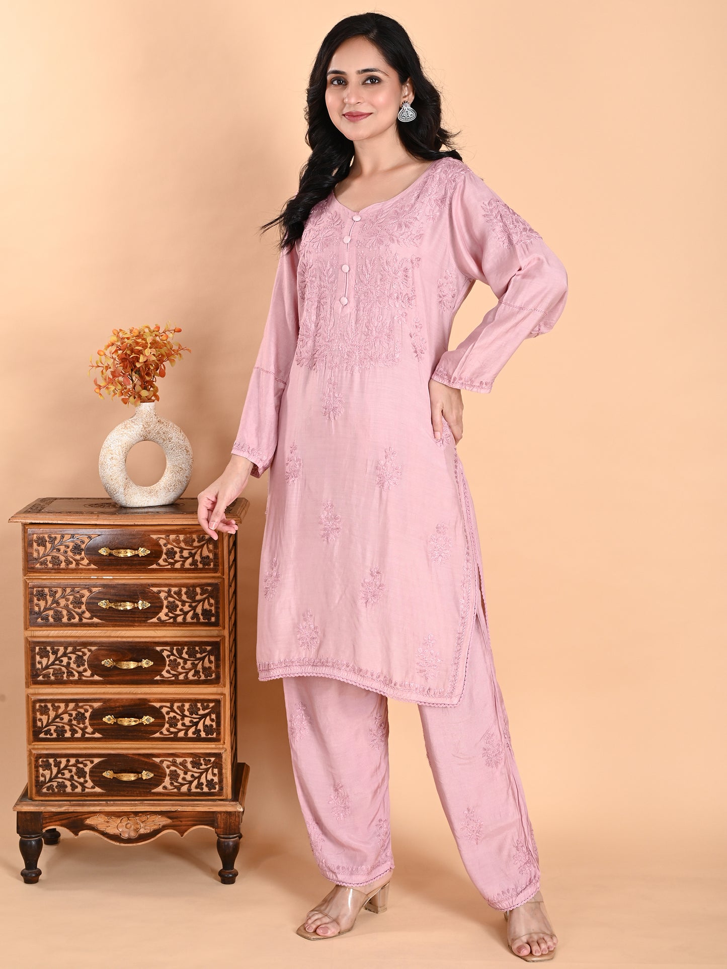 Lavender Muslin Lucknowi Chikankari Short Kurti Set with Pajama for Women with Hand Embroidery – Elegant Daily & Festive Ethnic Wear Set