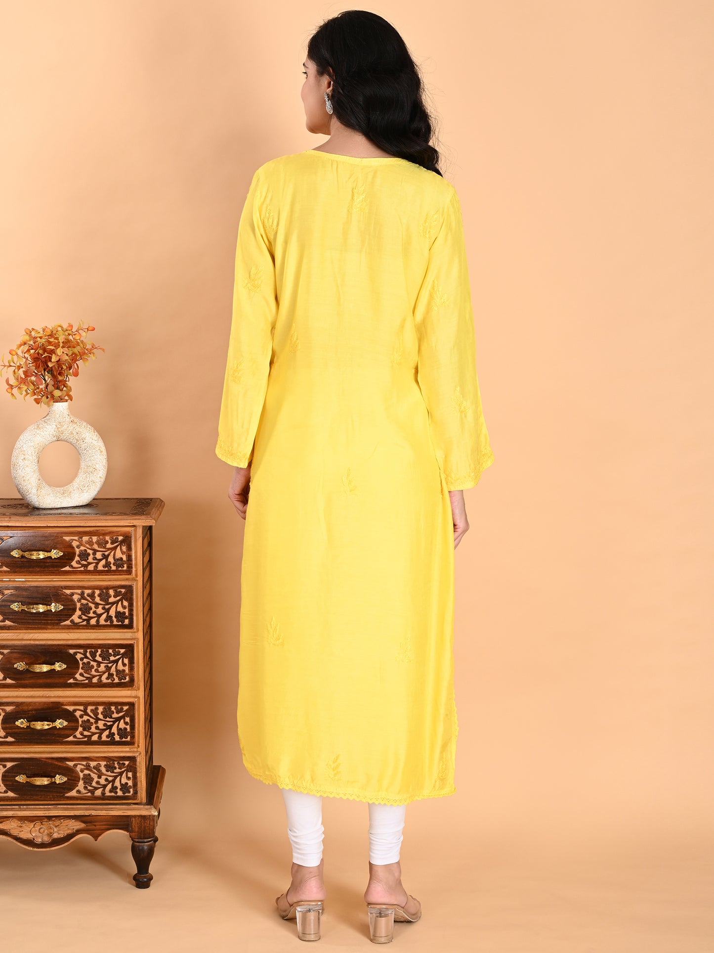 Yellow Muslin Lucknowi Chikankari Long Kurta for Women with Hand Embroidery – Elegant Traditional Ethnic Wear Kurti
