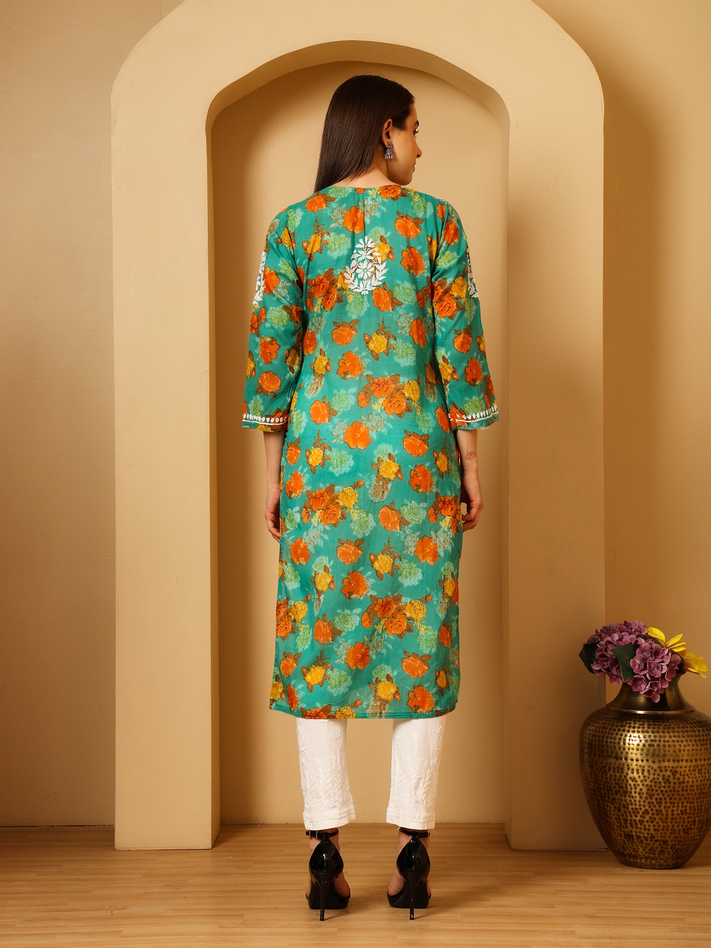 Nazaira Women’s Green Mul Cotton Lucknowi Chikankari Long Kurti | Hand-Embroidered Floral Printed Cotton Kurta | Elegant Ethnic Wear for Women | Traditional Lucknow Chikan Work |